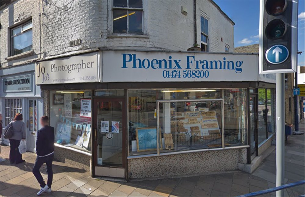 BESPOKE FRAMING & FRAMING SUPPLIES EMPORIUM IN GRAVESEND TOWN CENTRE 