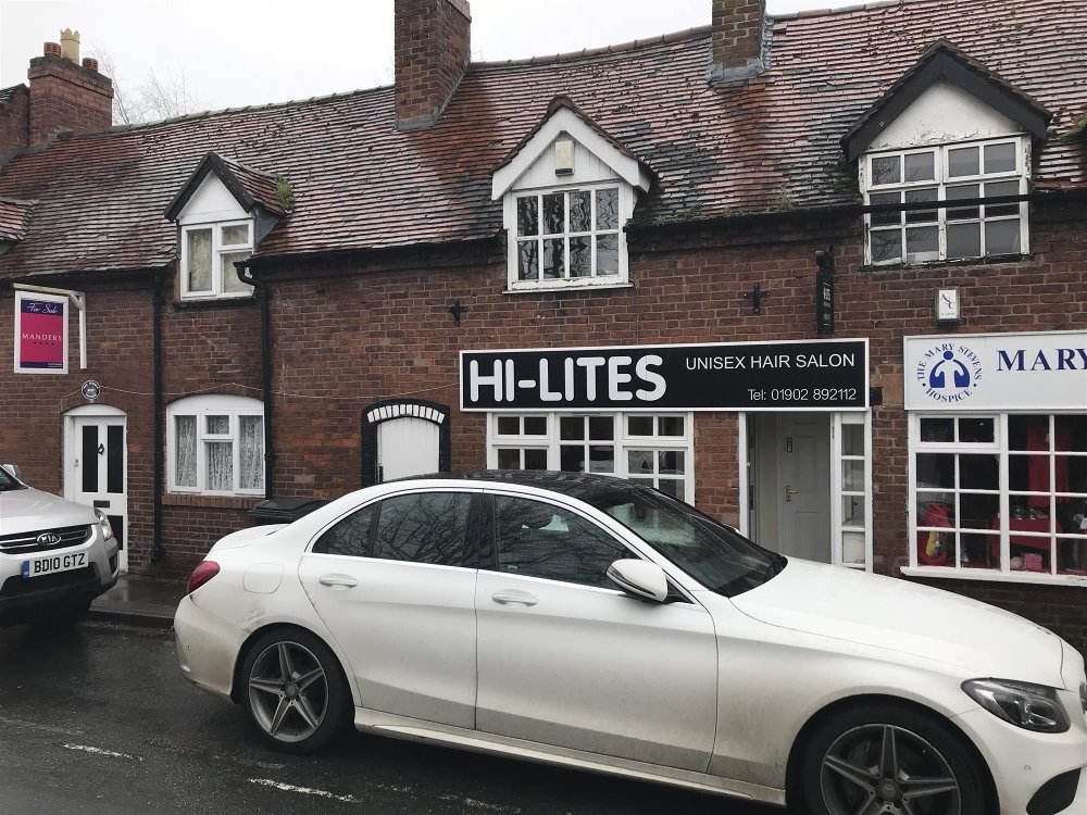 FREEHOLD VILLAGE UNISEX HAIR SALON IN THE WEST MIDLANDS 
