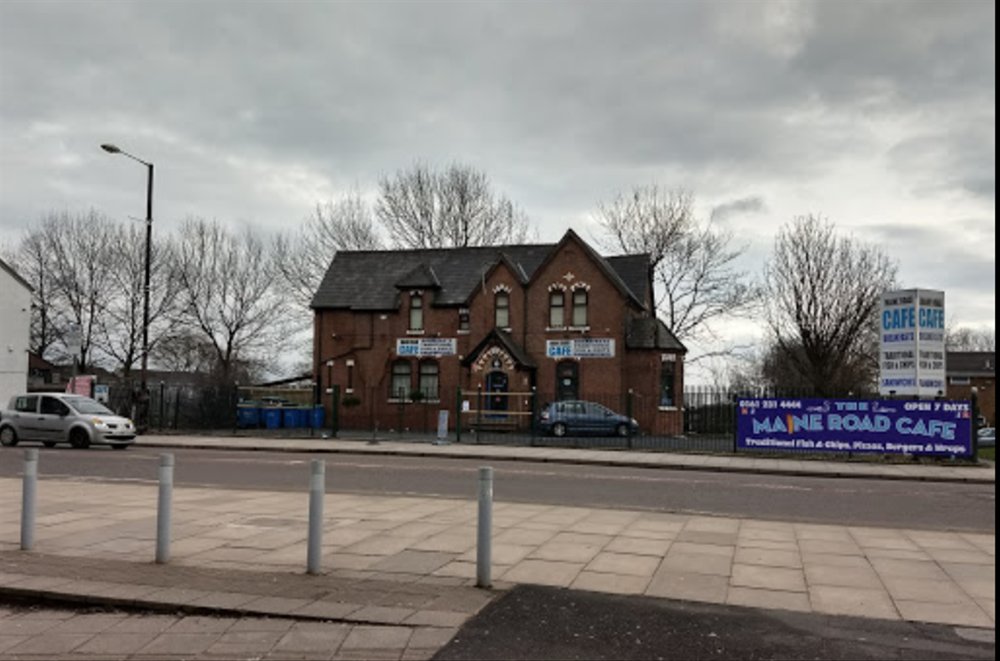 FISH BAR & FASTFOOD CAFE OPPOSITE MANCHESTER CITYS ETIHAD STADIUM