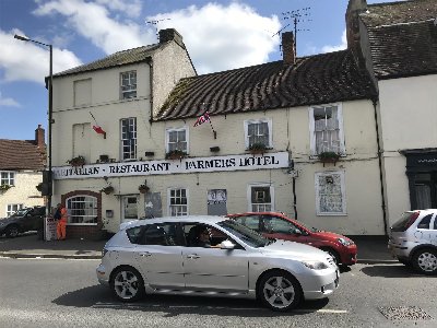 FULLY LICENSED FREEHOLD HOTEL/RESTAURANT & FUNCTION VENUE IN WARMINSTER TOWN CENTRE 