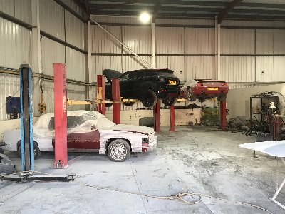 AUTO BODY REPAIRS & PAINT RESTORATION CENTRE IN BRADFORD