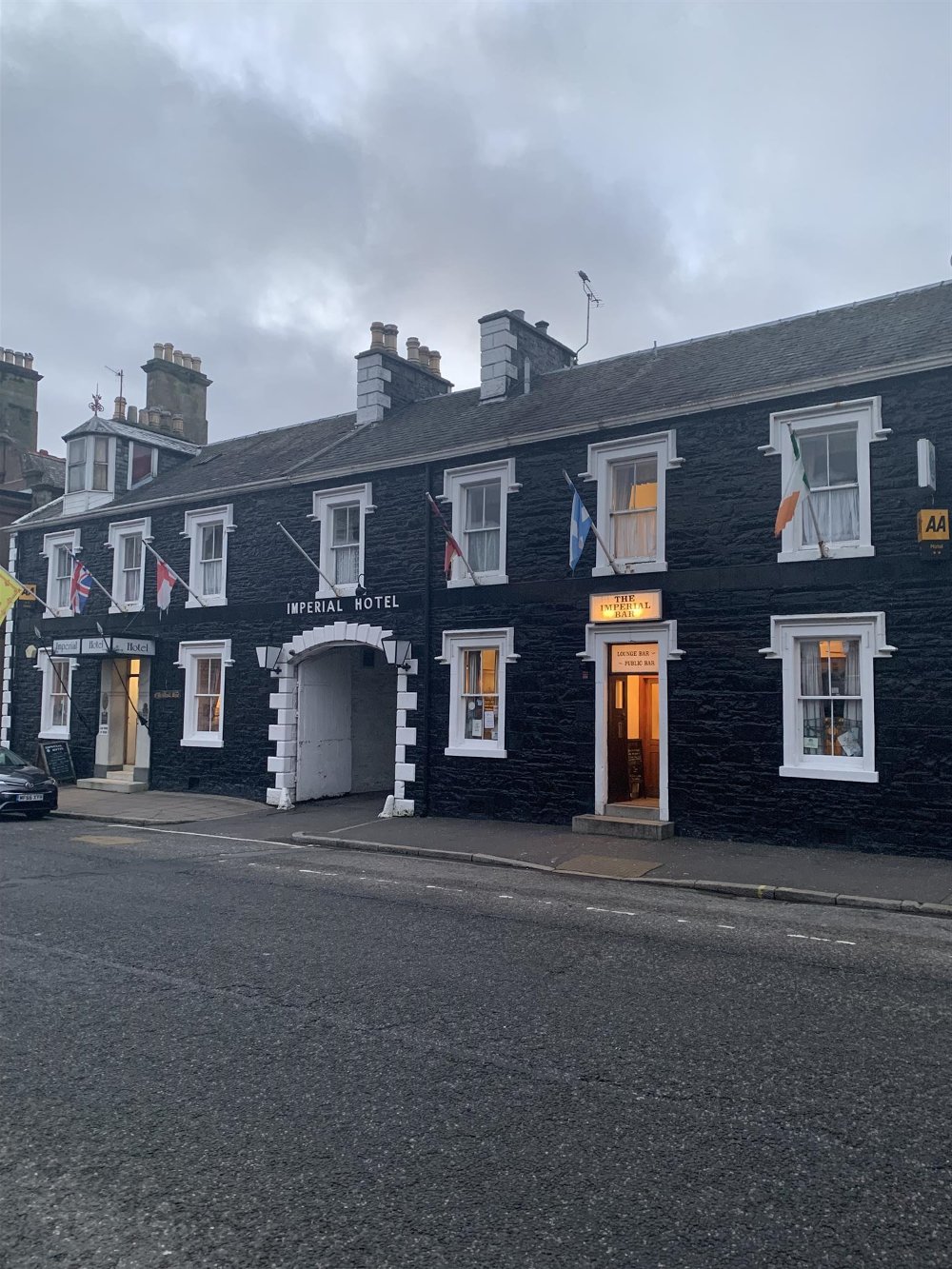 IMPRESSIVE FREEHOLD HOTEL/BAR & RESTAURANT IN CASTLE DOUGLAS TOWN CENTRE 