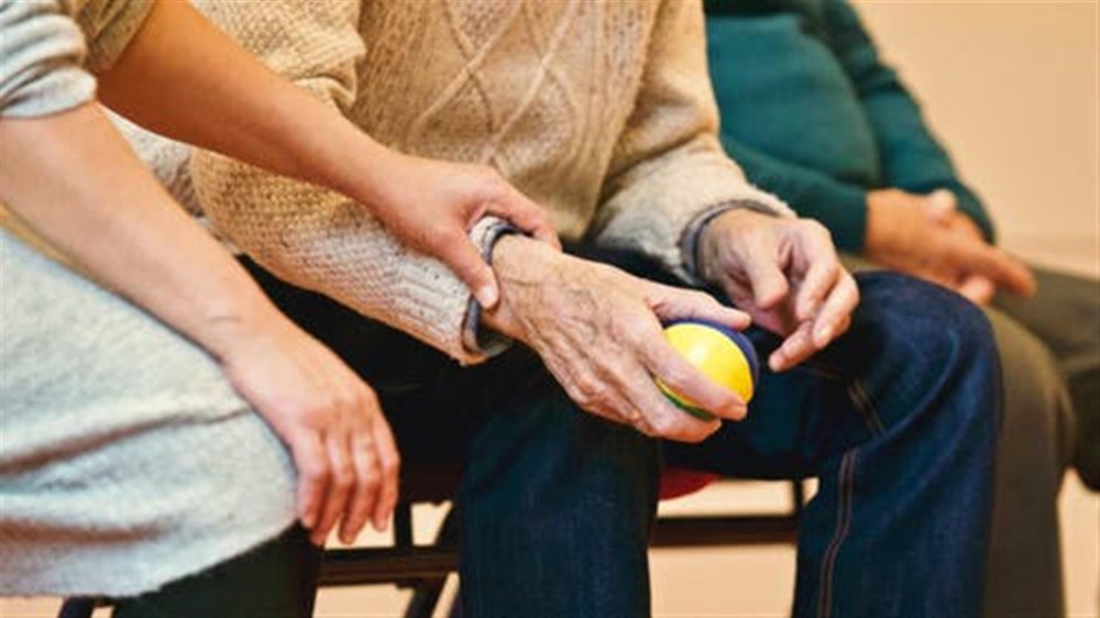 FREEHOLD RESIDENTIAL CARE HOME REGISTERED FOR 13 in select suburb THE WIRRAL 