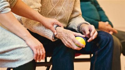 FREEHOLD RESIDENTIAL CARE HOME REGISTERED FOR 13 in select suburb THE WIRRAL 