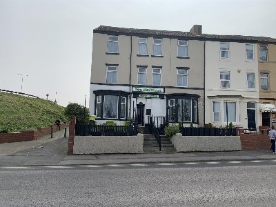 FREEHOLD LICENSED BED & BREAKFAST HOTEL NEAR BLACKPOOL SEAFRONT
