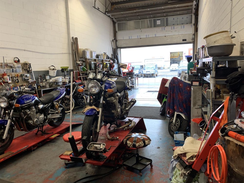 MOTORCYCLE MOT & REPAIRS CENTRE IN SWANSEA SUBURB