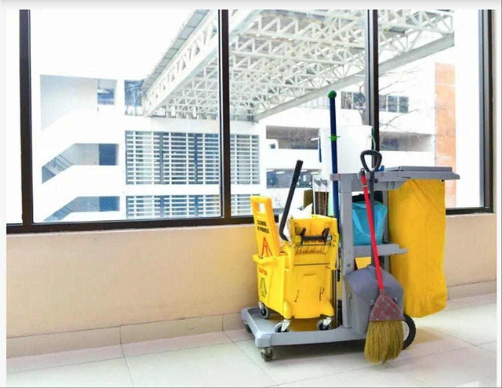 DOMESTIC & COMMERCIAL CONTRACT CLEANING COMPANY IN SHEFFIELD