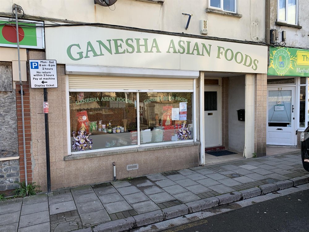 INTERNATIONAL CONVENIENCE STORE IN WESTON SUPER MARE TOWN CENTRE