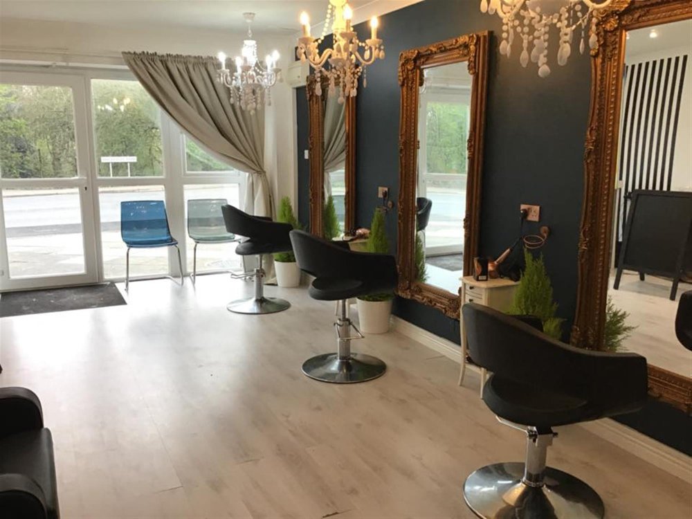 UNISEX HAIR & BEAUTY SALON IN SOUTH WOODHAM FERRERS