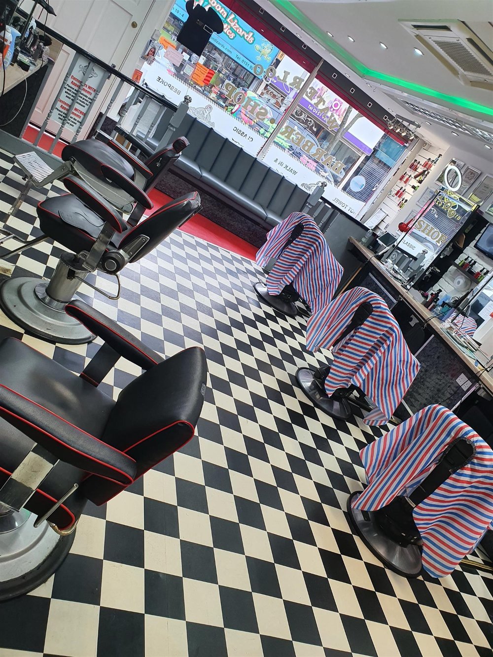FIVE STAR BARBERS SHOP ON MERSEYSIDE