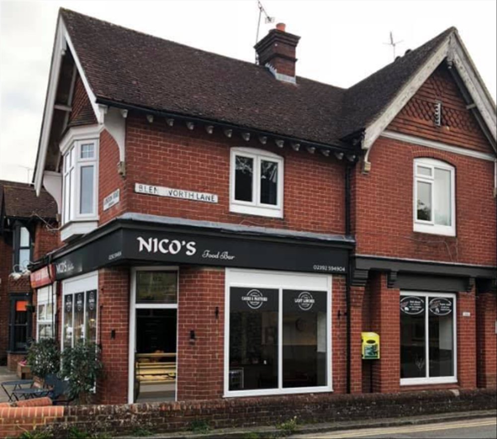 DAYTIME COFFEE LOUNGE & BISTRO in affluent suburb near WATERLOOVILLE  
